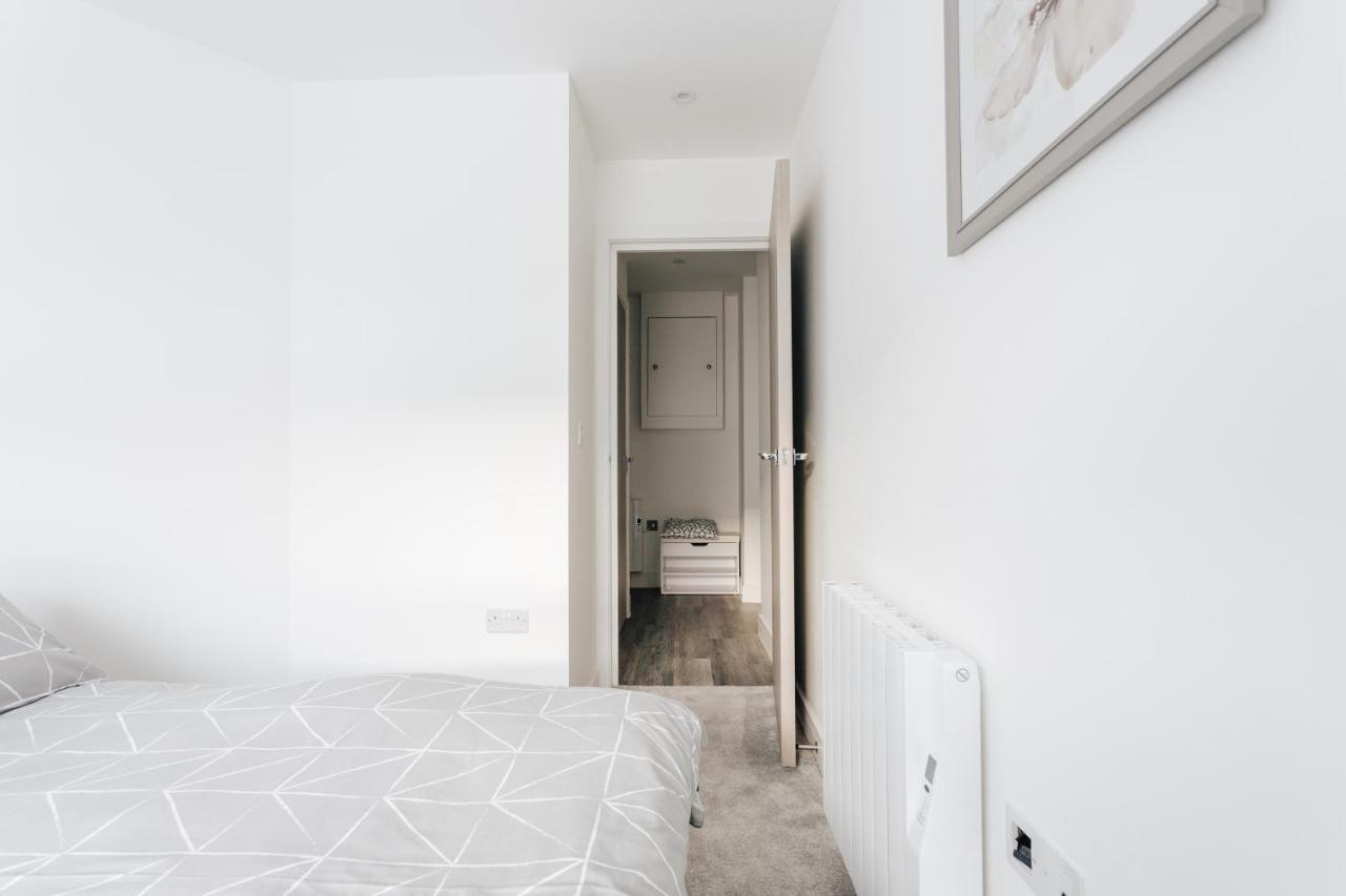 Central 2 Double Bedroom Flat With Parking Bournemouth Eksteriør billede
