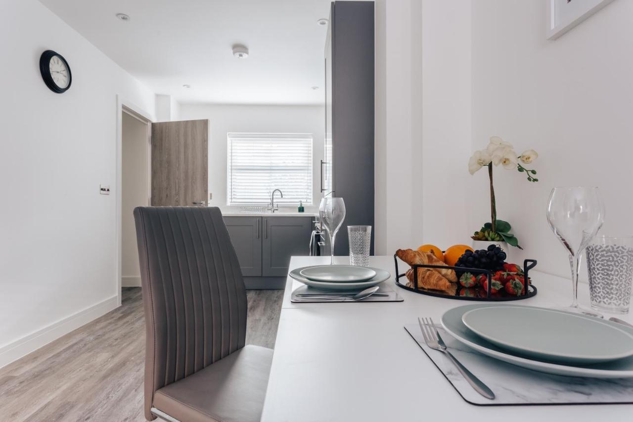Central 2 Double Bedroom Flat With Parking Bournemouth Eksteriør billede